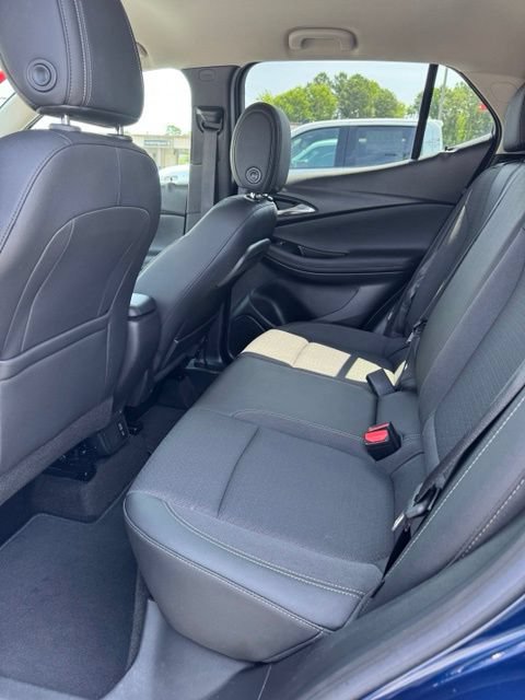 Used 2022 Buick Encore GX Preferred w/ Cold Weather Comfort Package FWD image 8