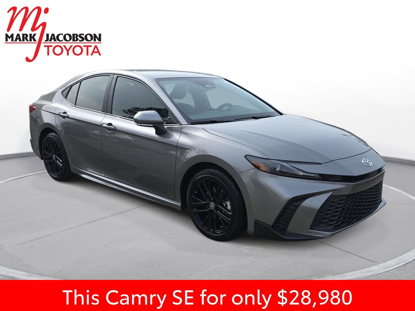 Used 2025 Toyota Camry SE image 5
