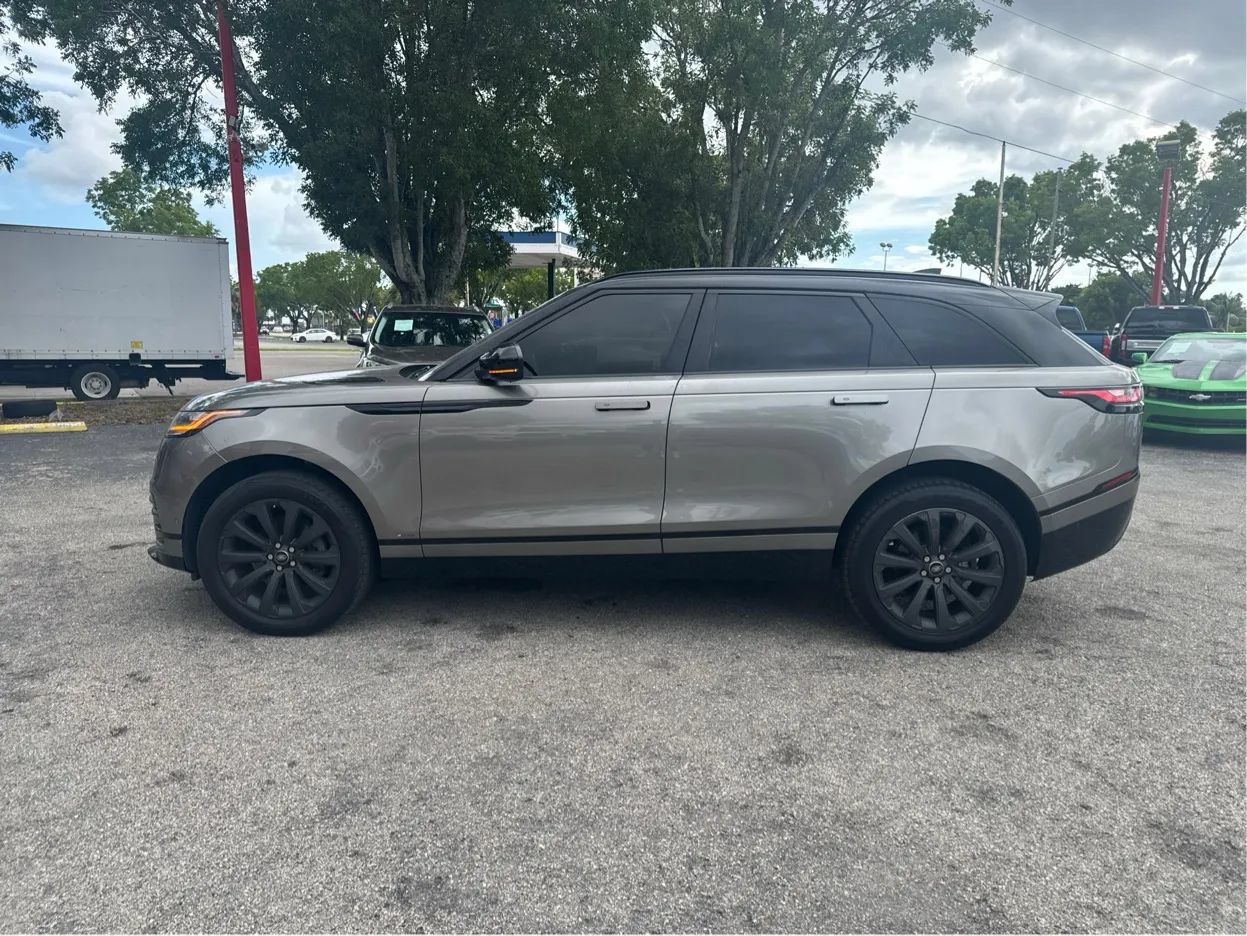 Used 2018 Land Rover Range Rover Velar R-Dynamic SE AWD/4WD image 8