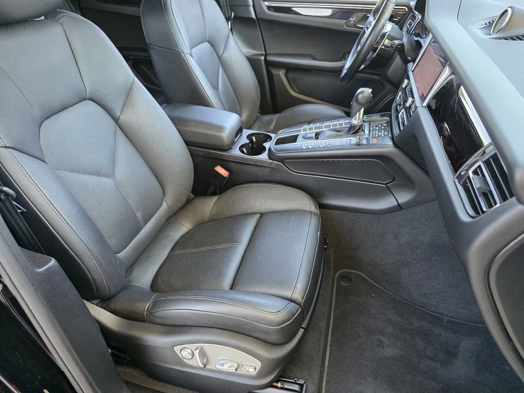 Used 2019 Porsche Macan image 25