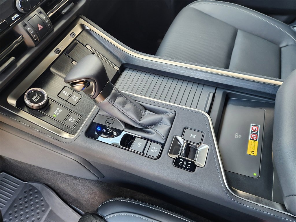 Used 2025 Lexus GX 550 550 Luxury+ image 19