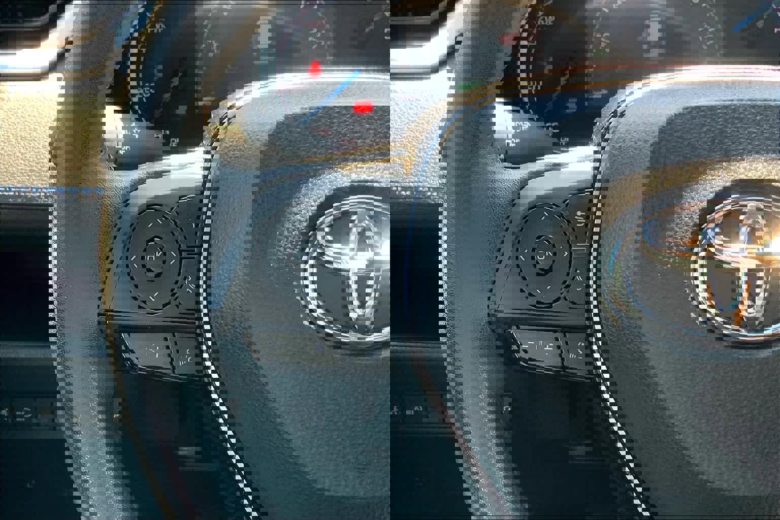 Used 2021 Toyota RAV4 XSE AWD/4WD image 24