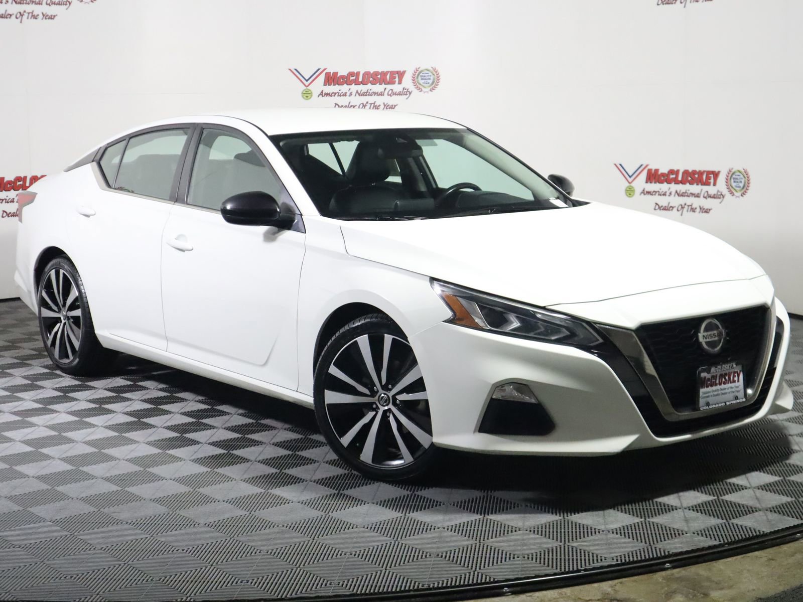 Used 2020 Nissan Altima 2.5 SR FWD image 2