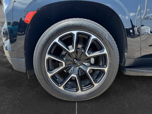 Certified 2024 Chevrolet Suburban RST w/ Luxury Package RWD image 9