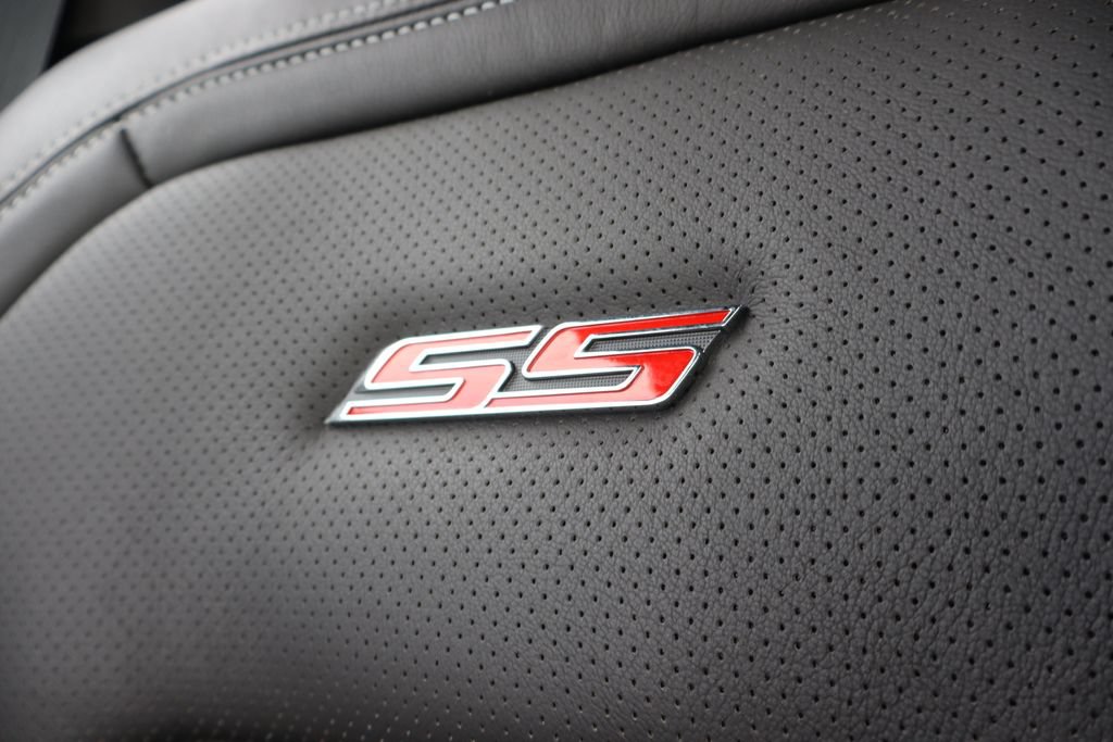 Used 2022 Chevrolet Camaro SS RWD image 22