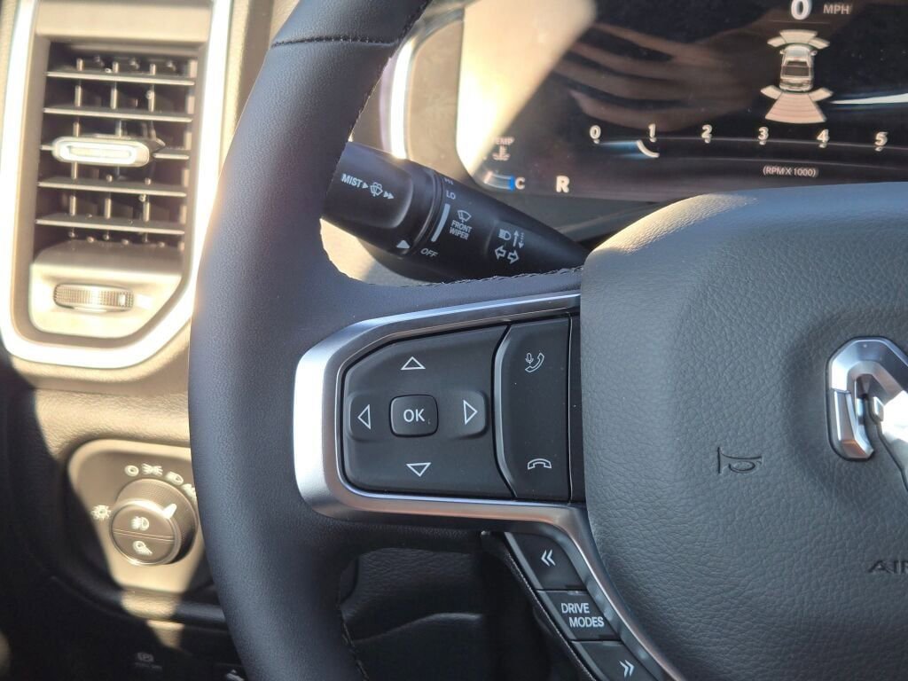 New 2026 RAM 1500 4x4 Crew Cab image 25