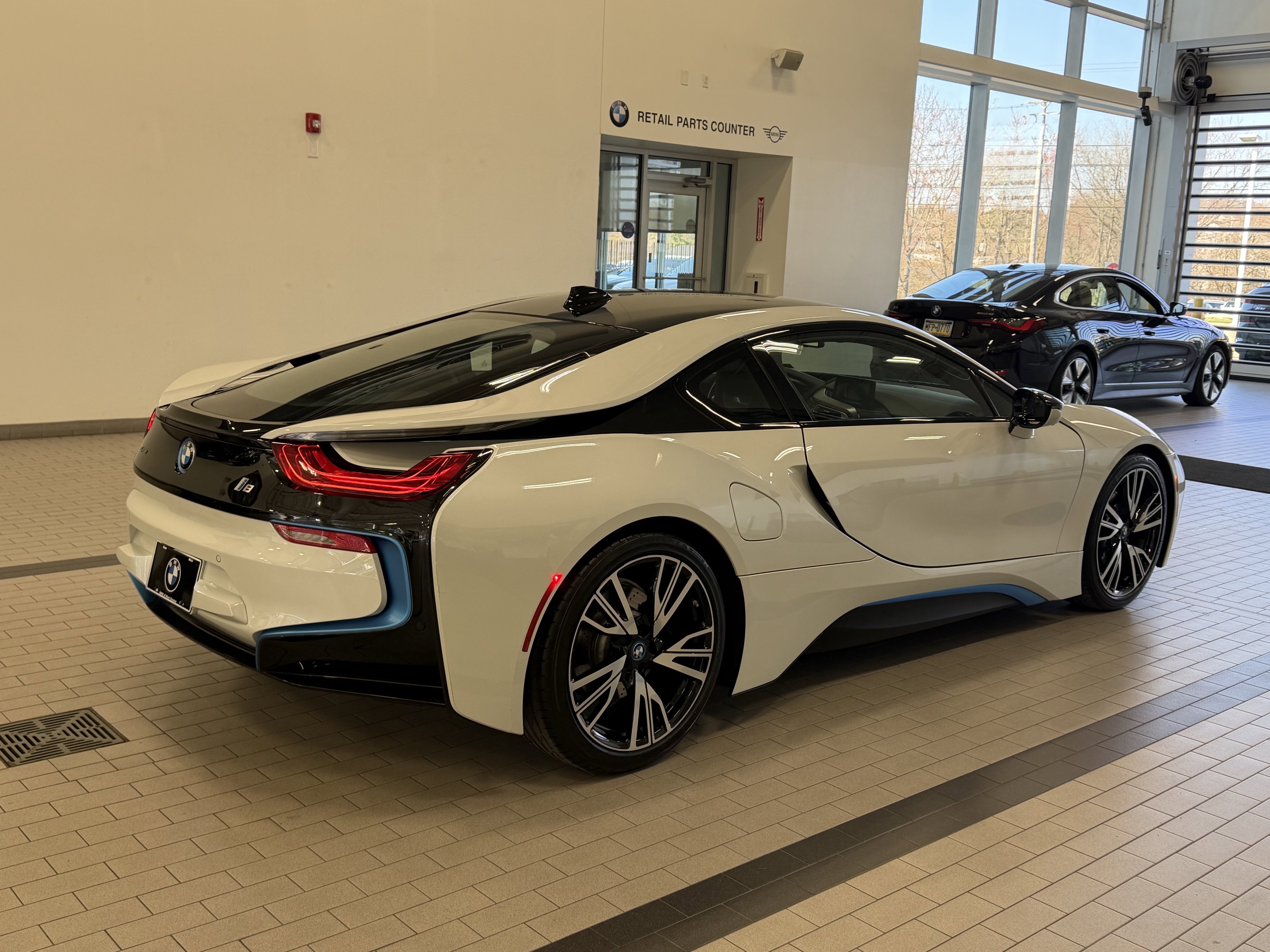 Used 2014 BMW i8 image 4