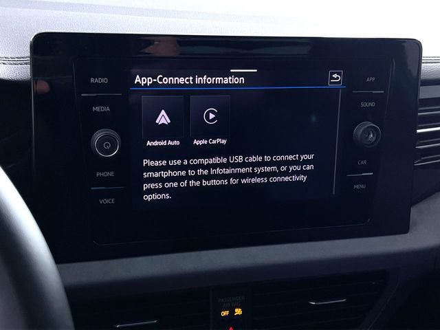 Used 2025 Volkswagen Jetta SE w/ Sunroof Package image 24