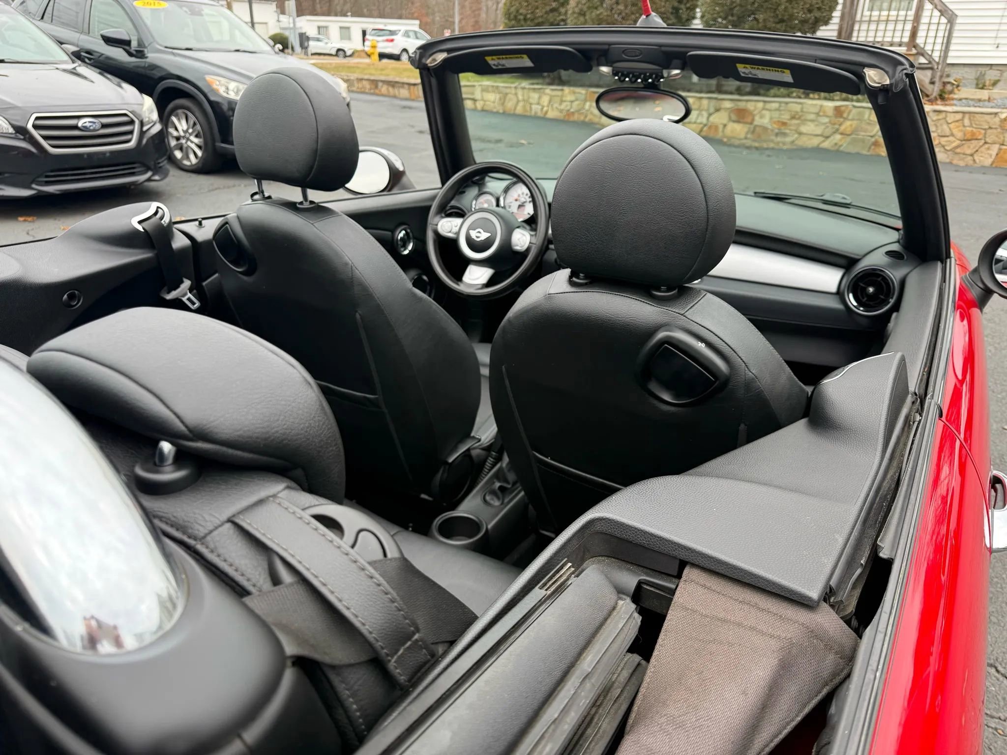Used 2010 MINI Cooper Convertible image 32