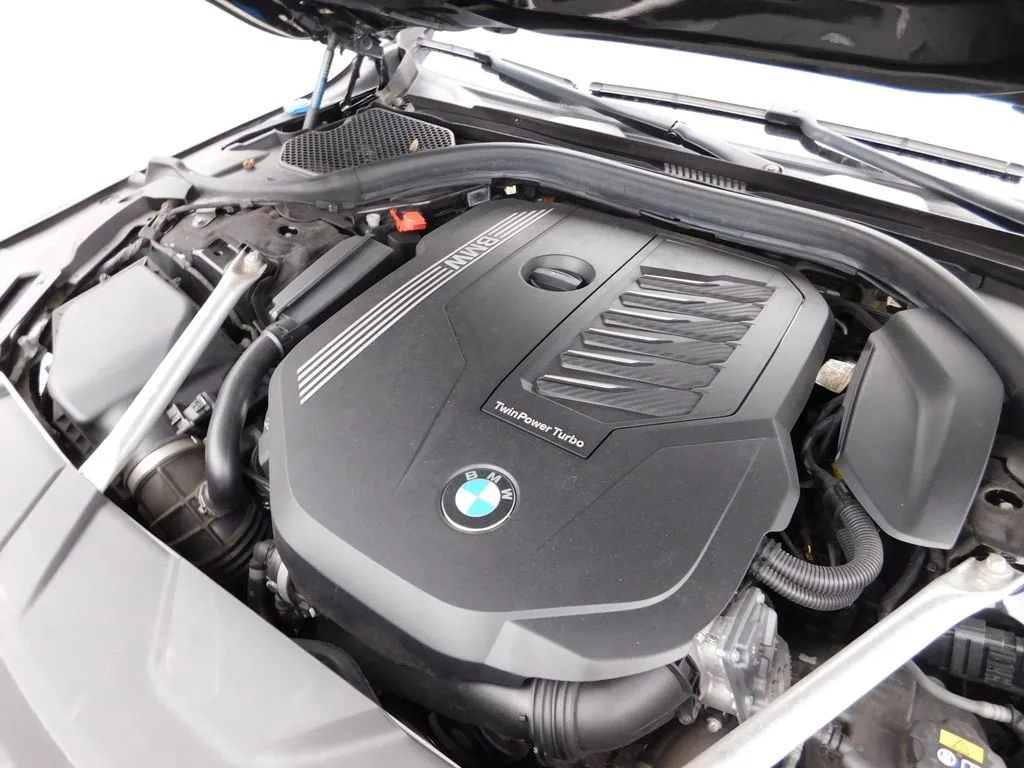 Used 2022 BMW 740i xDrive w/ M Sport Package AWD/4WD image 27
