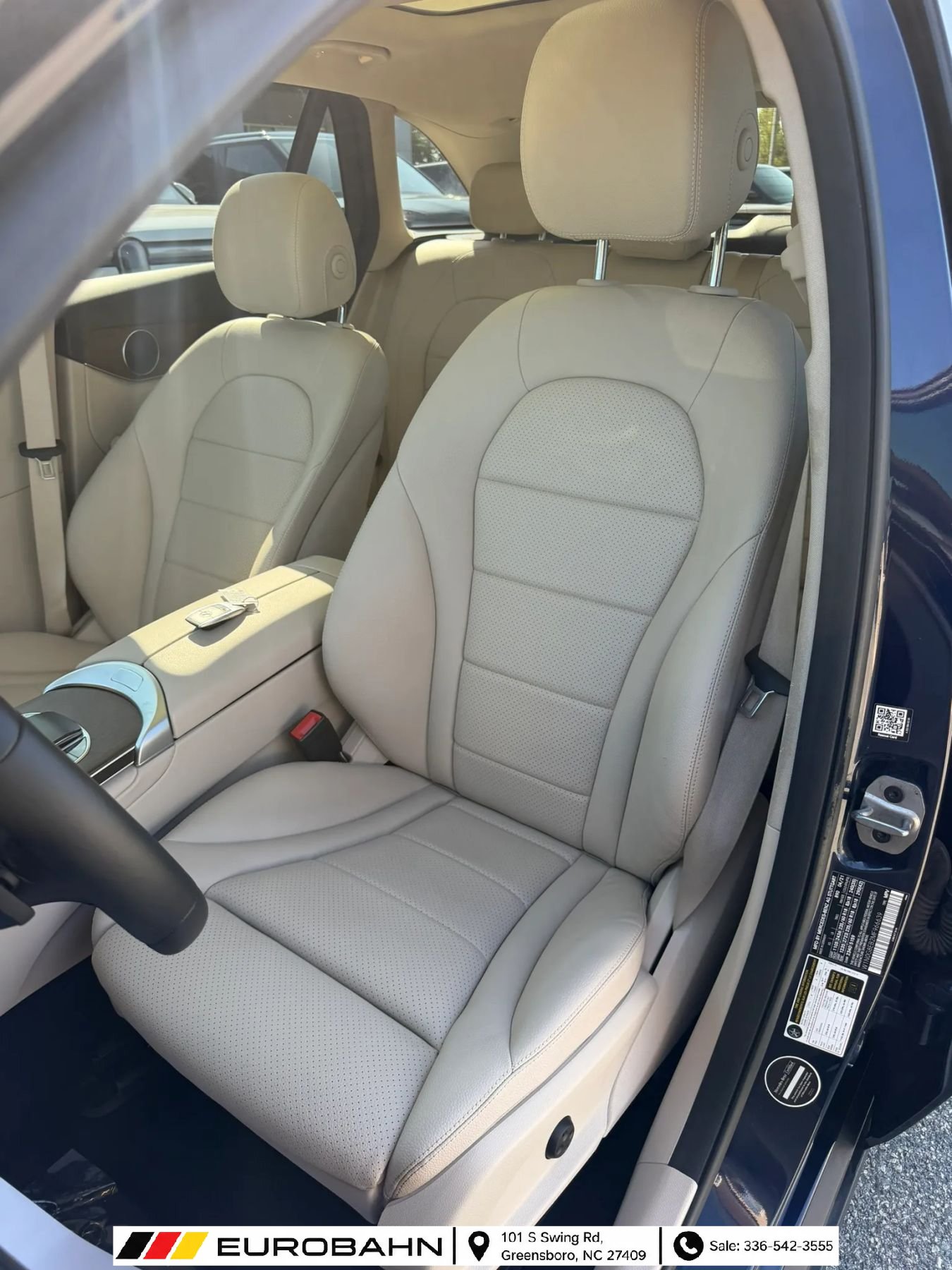 Used 2021 Mercedes-Benz GLC 300 4MATIC image 10