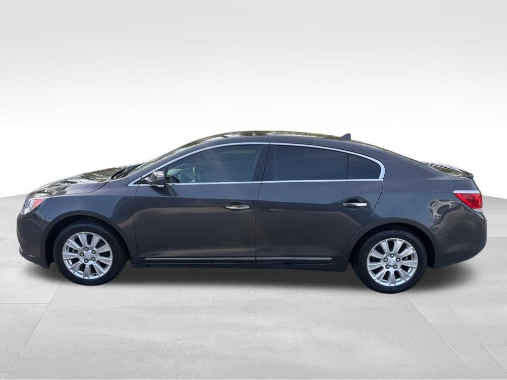Used 2013 Buick LaCrosse Leather image 2