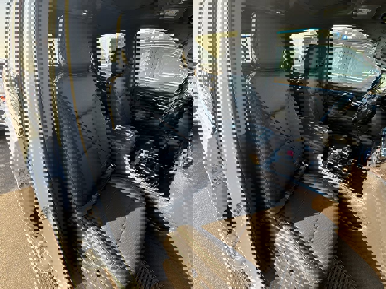 Used 2022 Chevrolet Silverado 1500 LTZ w/ LTZ Premium Package image 27