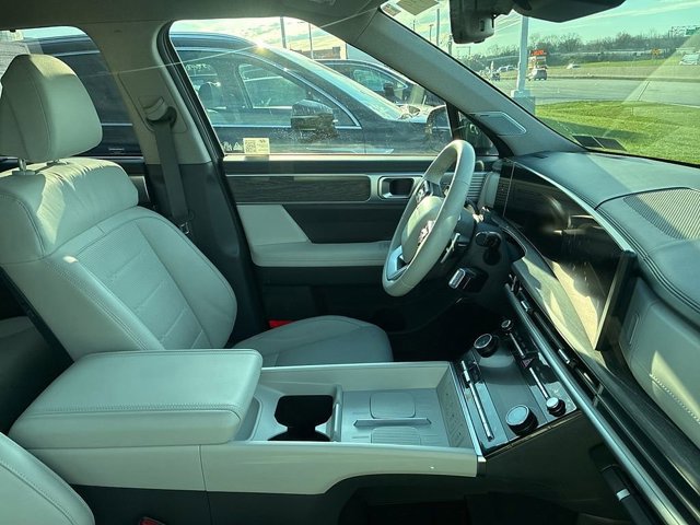 Used 2024 Hyundai Santa Fe Limited image 7