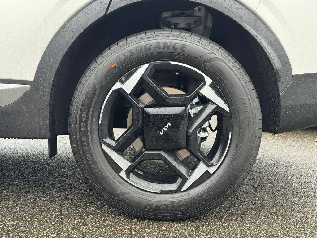 Certified 2026 Kia Sportage EX AWD/4WD image 4