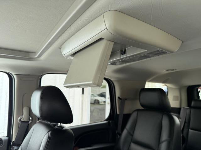 Used 2014 Chevrolet Tahoe LTZ AWD/4WD image 35