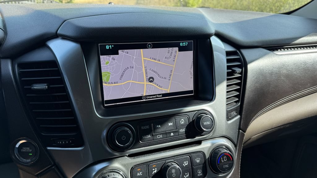 Used 2016 Chevrolet Suburban LTZ AWD/4WD image 4