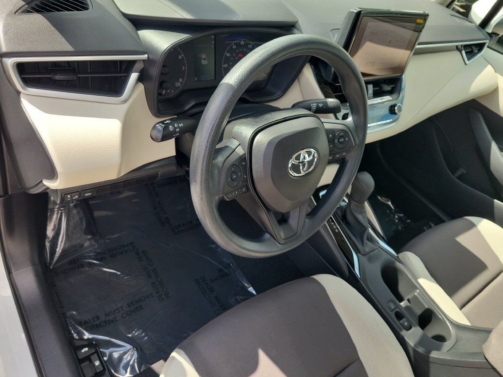 Used 2024 Toyota Corolla LE FWD image 7