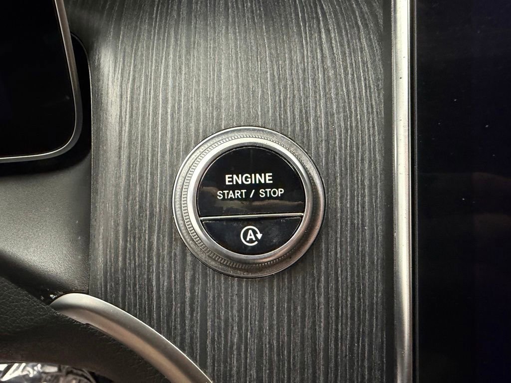 Used 2023 Mercedes-Benz GLC 300 4MATIC w/ AMG Line image 34
