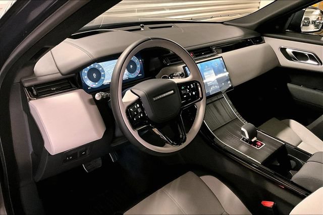 Certified 2026 Land Rover Range Rover Velar Dynamic SE AWD/4WD image 24
