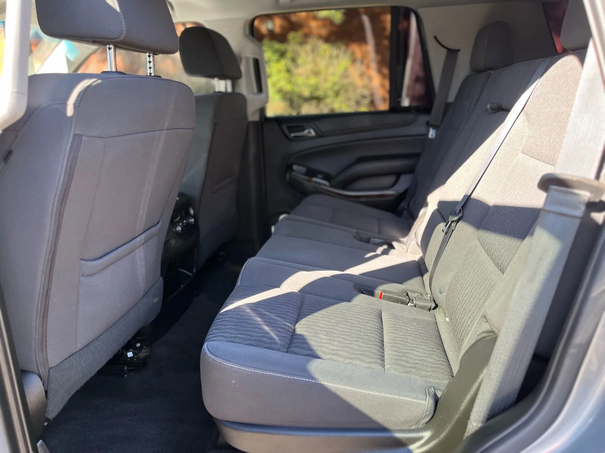 Used 2018 Chevrolet Tahoe LS w/ Enhanced Driver Alert Package RWD image 19