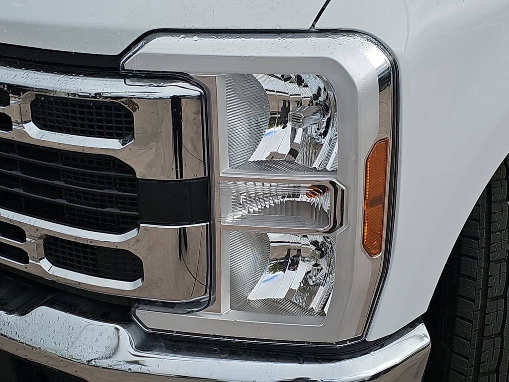 New 2025 Ford F350 XL w/ XL Chrome Package image 34