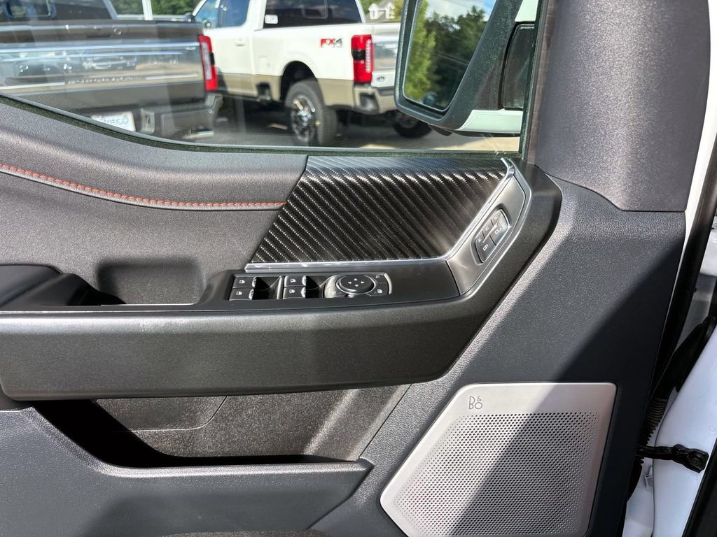 Used 2025 Ford F150 Raptor AWD/4WD image 18