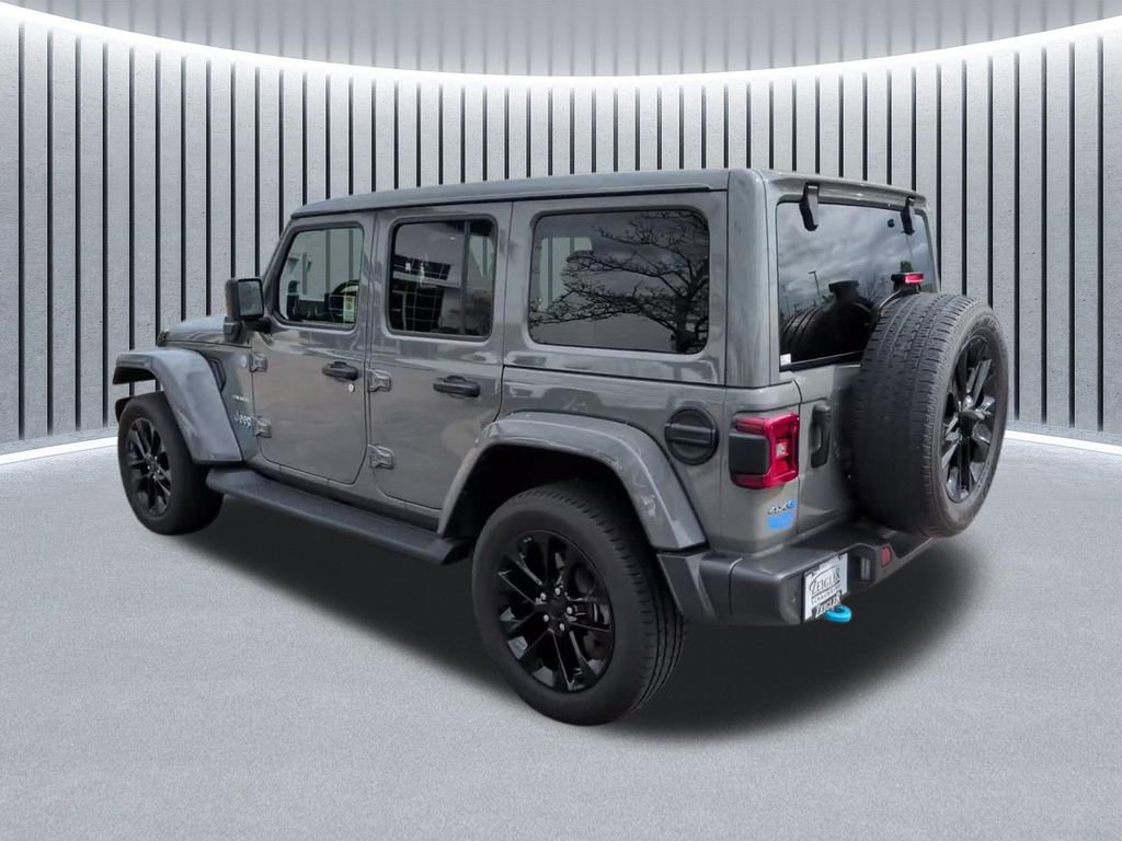 Certified 2022 Jeep Wrangler Unlimited Sahara w/ Cold Weather Group AWD/4WD image 13