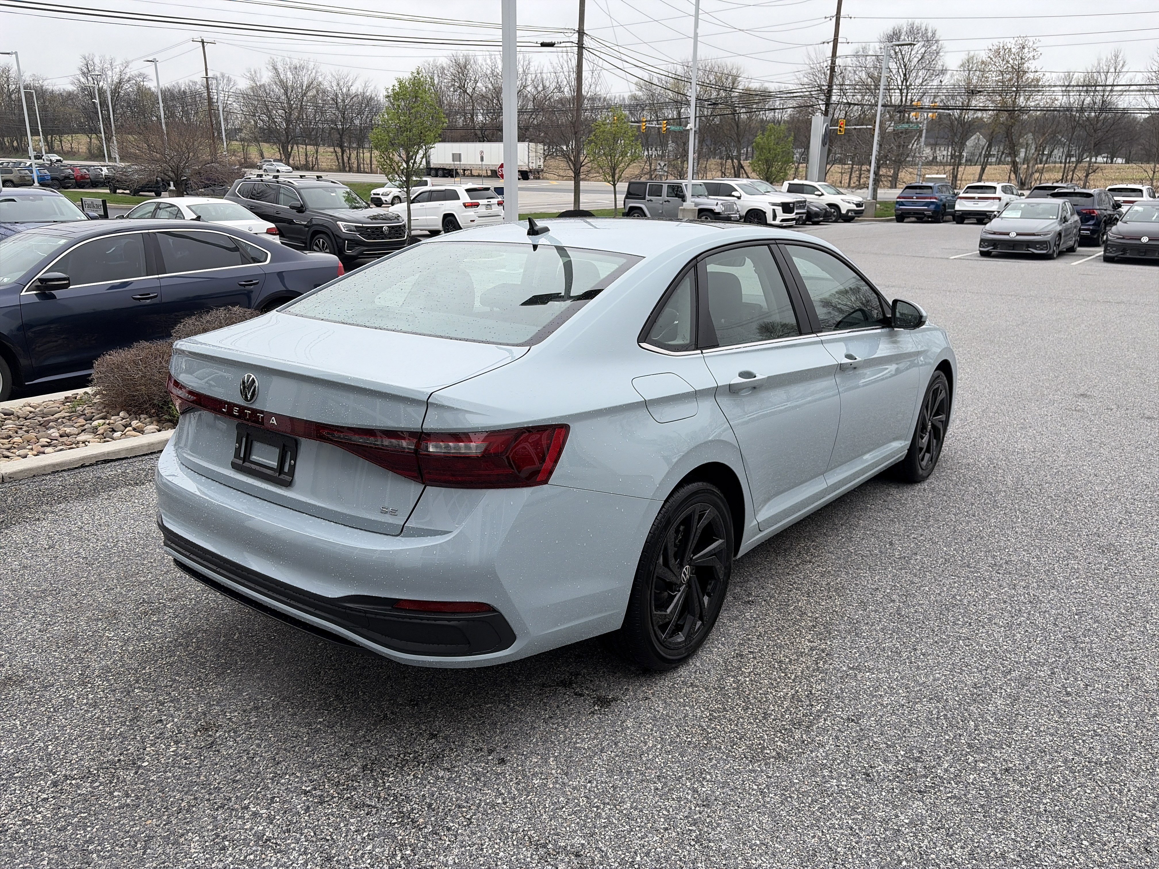 New 2026 Volkswagen Jetta SE image 4