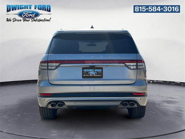 Used 2023 Lincoln Aviator Grand Touring image 4