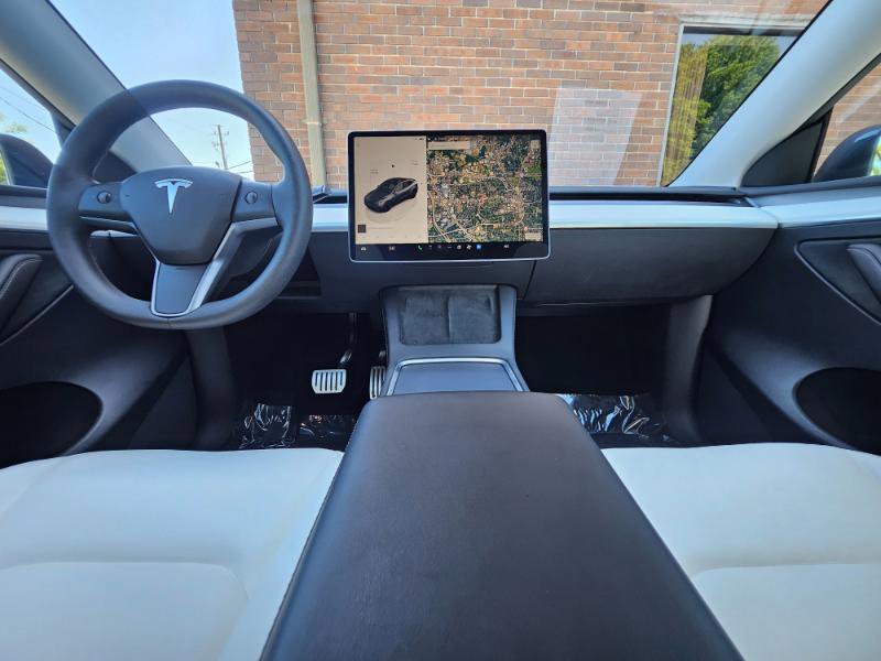 Used 2023 Tesla Model Y Performance AWD/4WD image 36