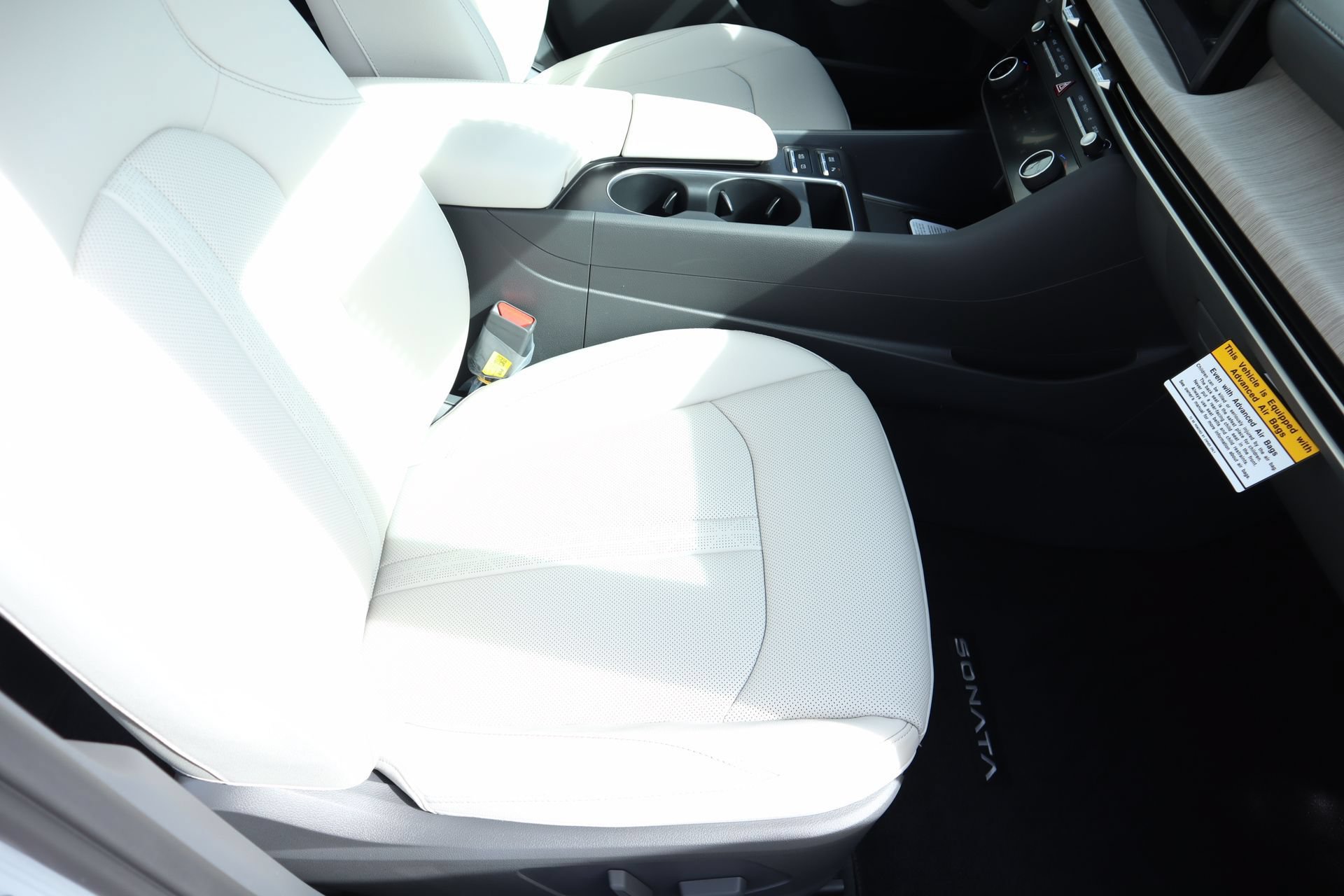 New 2026 Hyundai Sonata Limited FWD image 19