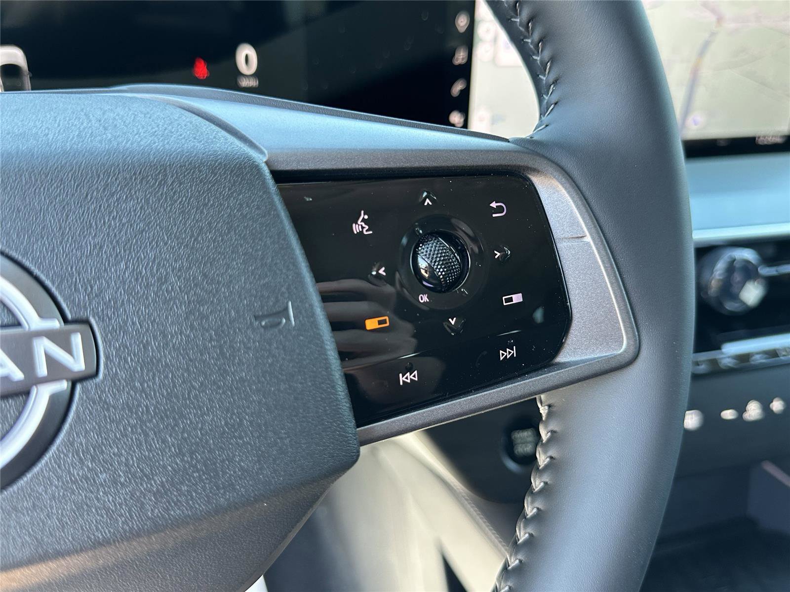 New 2025 Nissan Murano SL w/ Cargo Package image 25