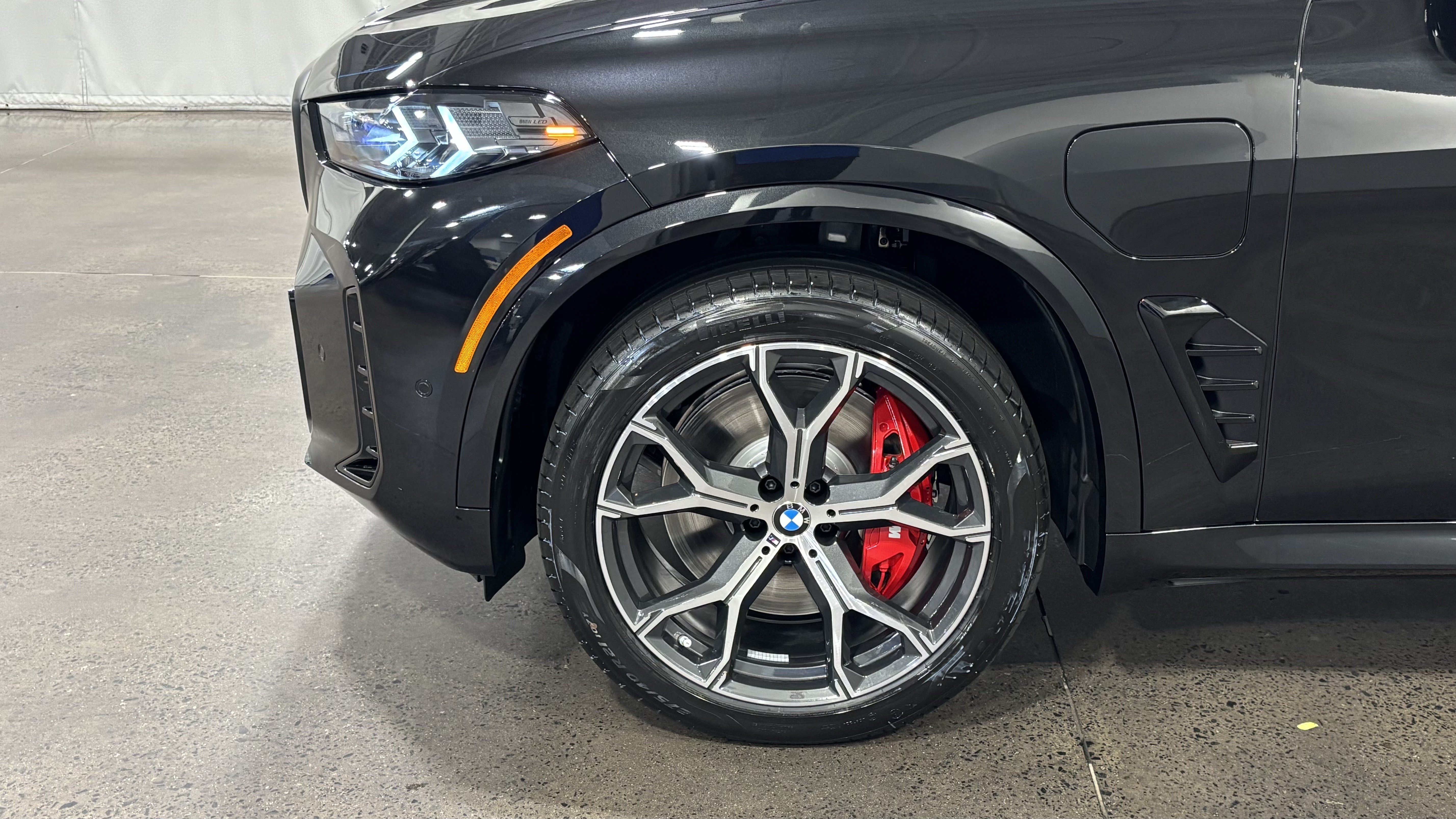 New 2026 BMW X5 xDrive50e w/ M Sport Package AWD/4WD image 10