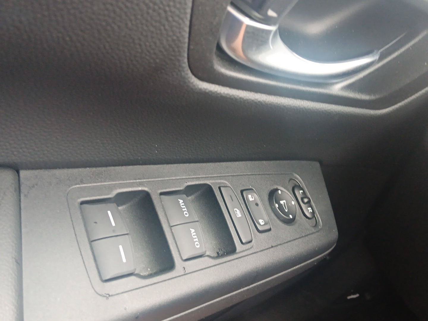 Used 2023 Honda CR-V EX image 23