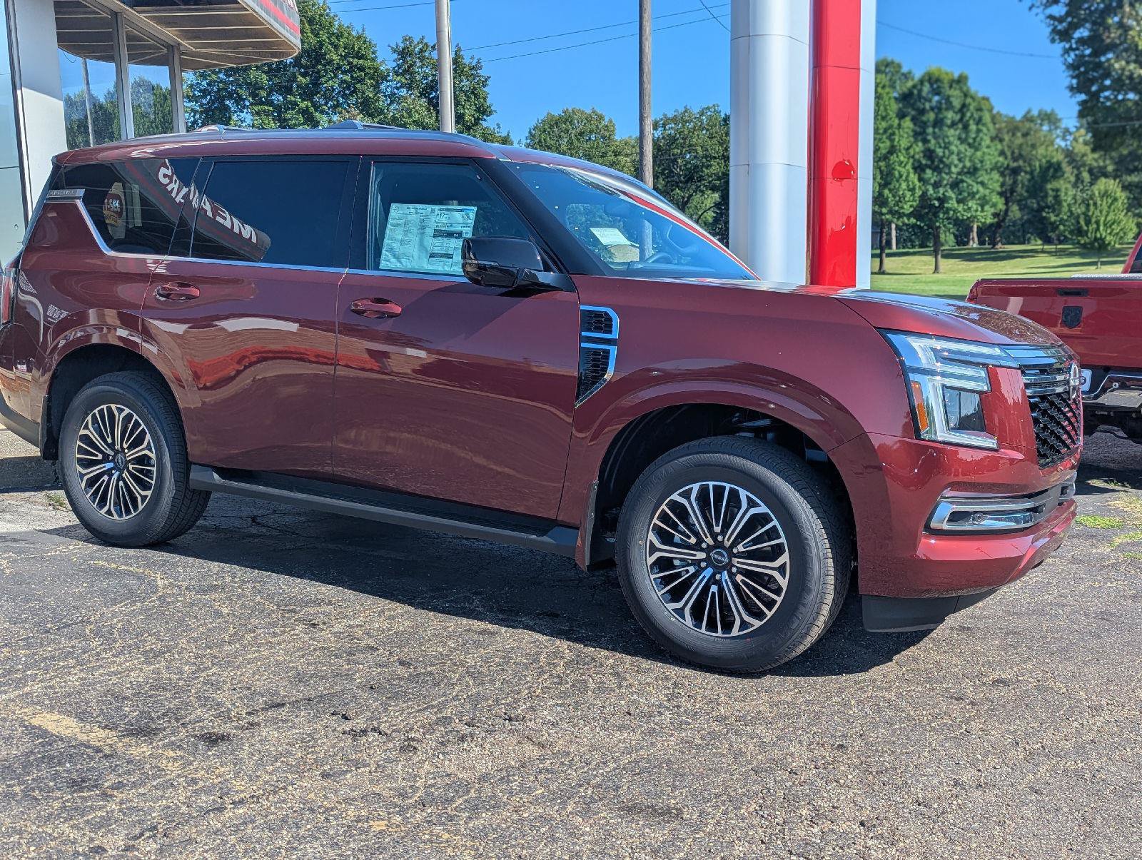 New 2026 Nissan Armada SL w/ Captain's Chari Seat Package AWD/4WD image 11