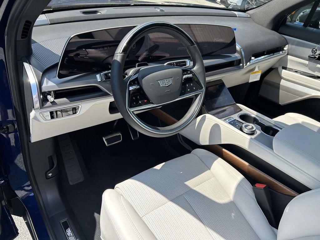 New 2027 Cadillac Vistiq Luxury AWD/4WD image 19