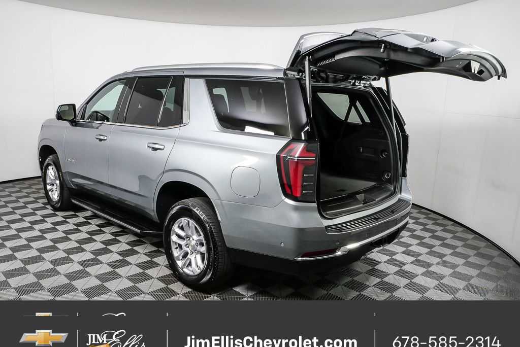 Certified 2025 Chevrolet Tahoe LT image 35