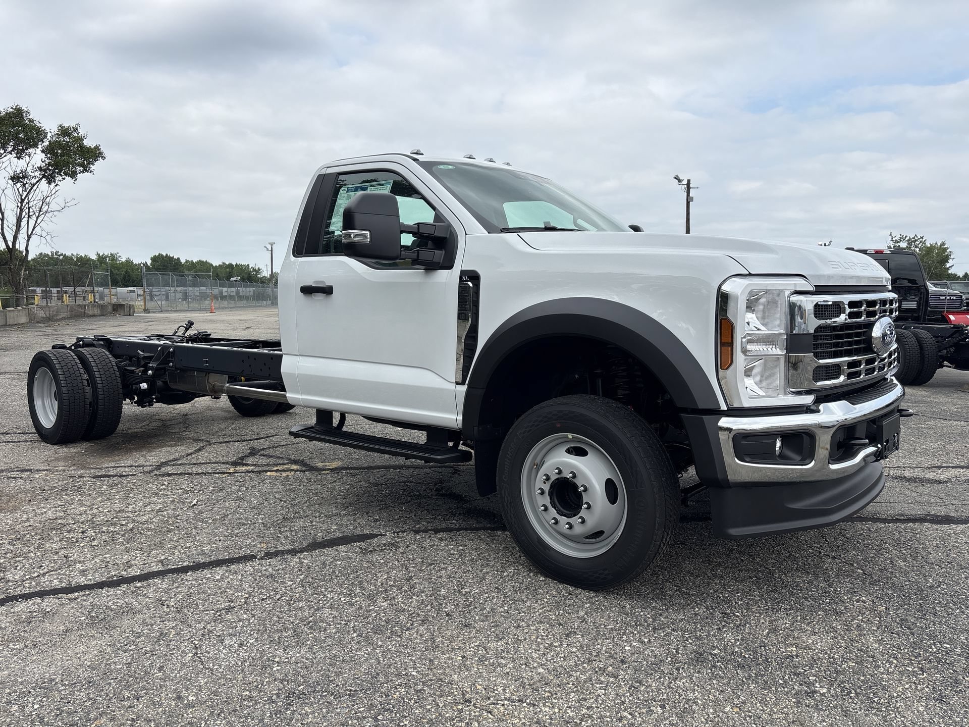 New 2026 Ford F550 2WD Regular Cab Super Duty image 26