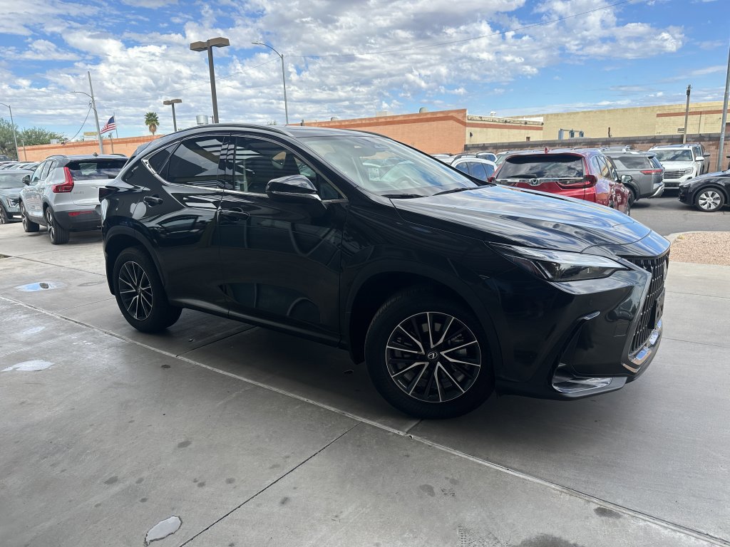 Used 2024 Lexus NX 250 FWD w/ Premium Package image 6