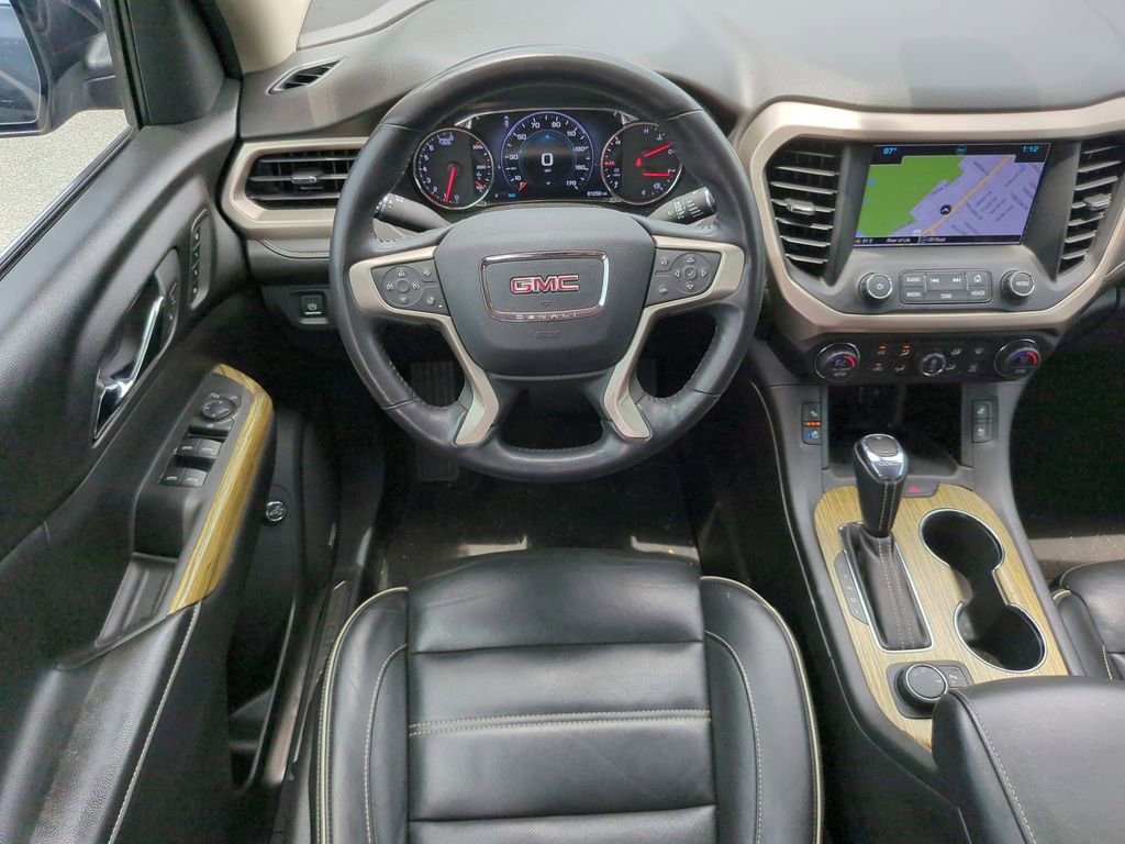Used 2018 GMC Acadia Denali w/ Technology Package FWD image 11