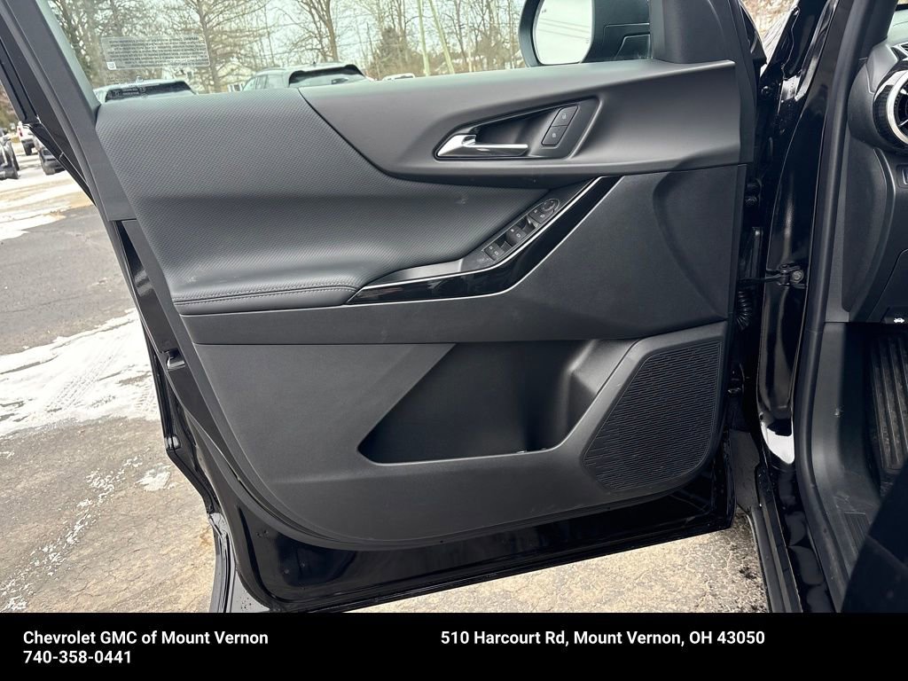 New 2026 Chevrolet Equinox LT image 12