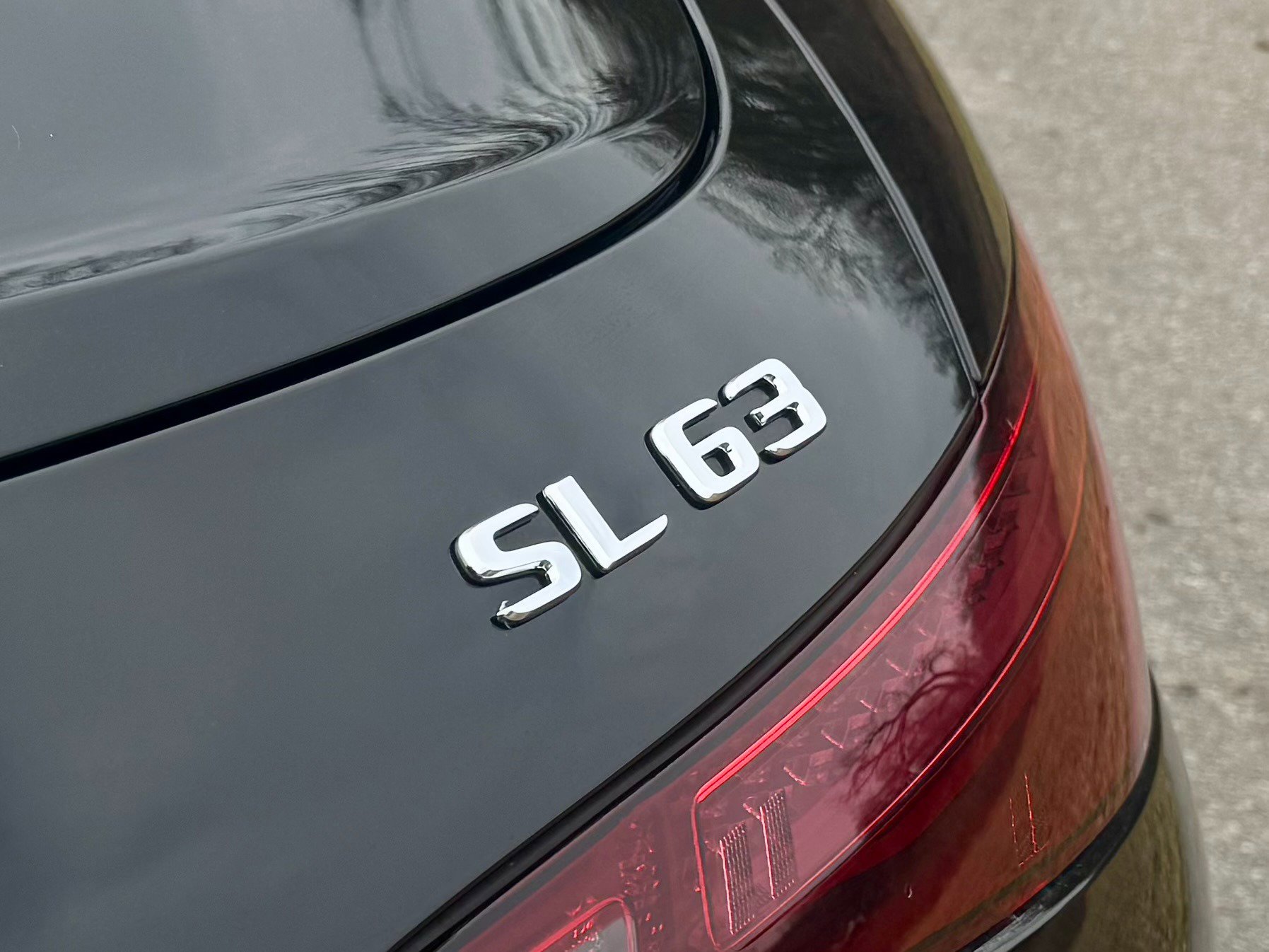 Used 2022 Mercedes-Benz SL 63 AMG 4MATIC w/ Driver Assistance Package image 59