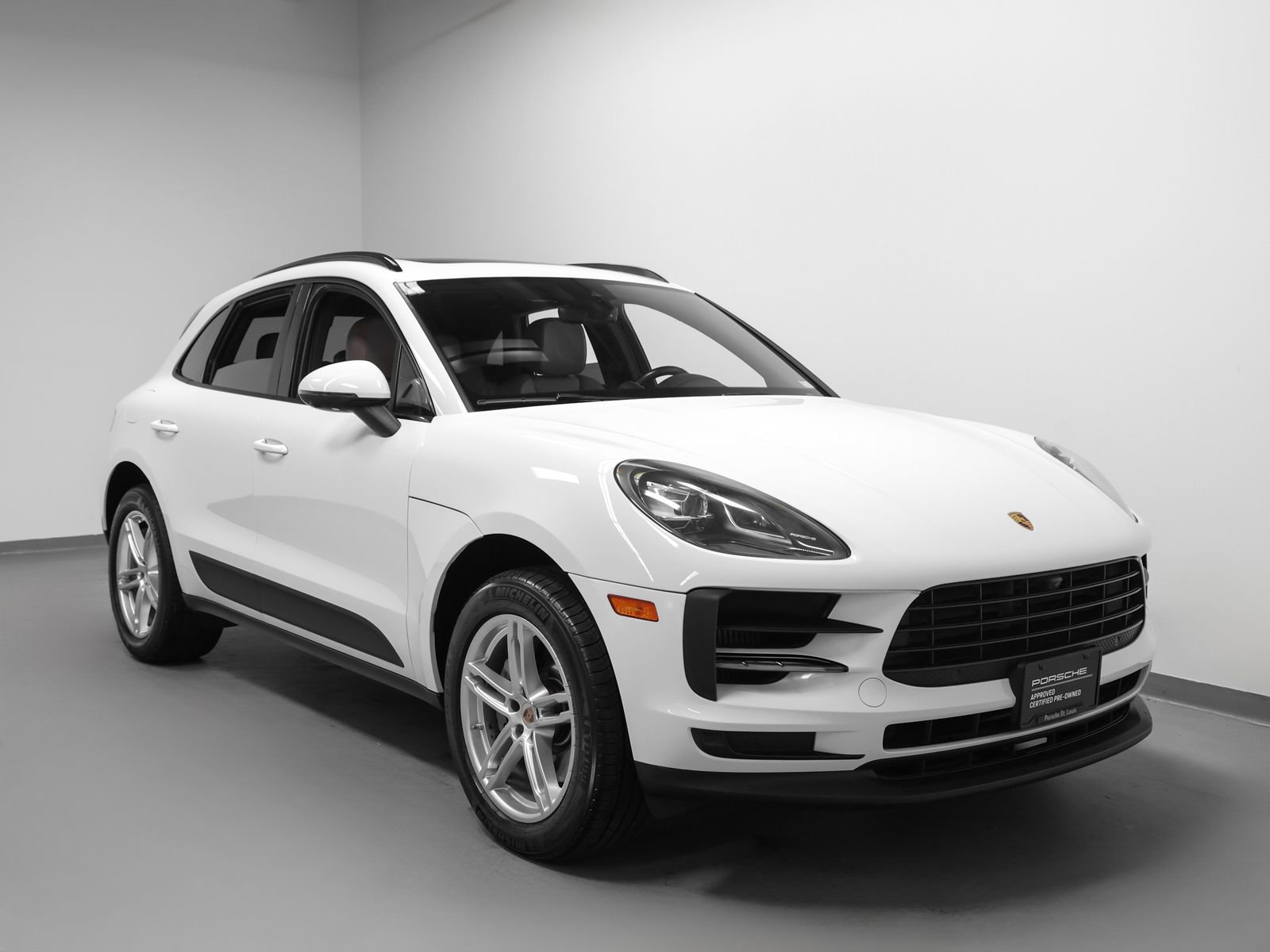Certified 2021 Porsche Macan S image 10