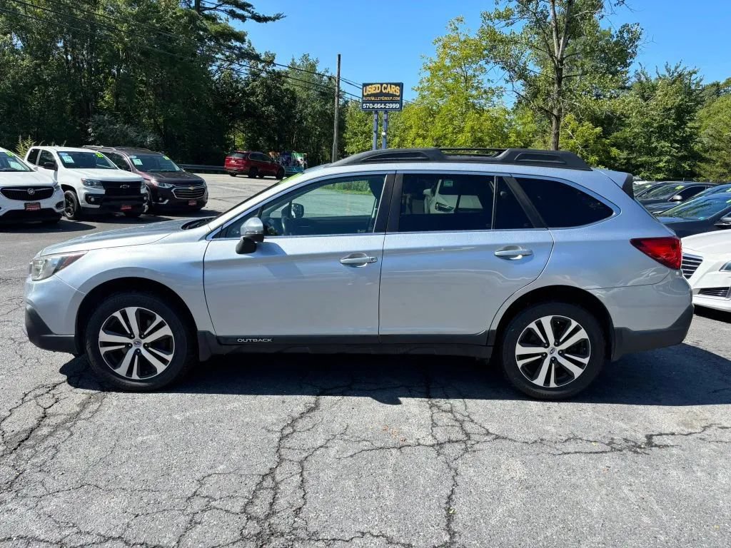 Used 2019 Subaru Outback 2.5i Limited AWD/4WD image 5