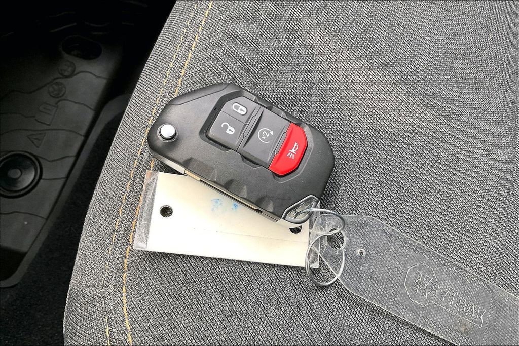 Used 2024 Jeep Gladiator Willys image 34