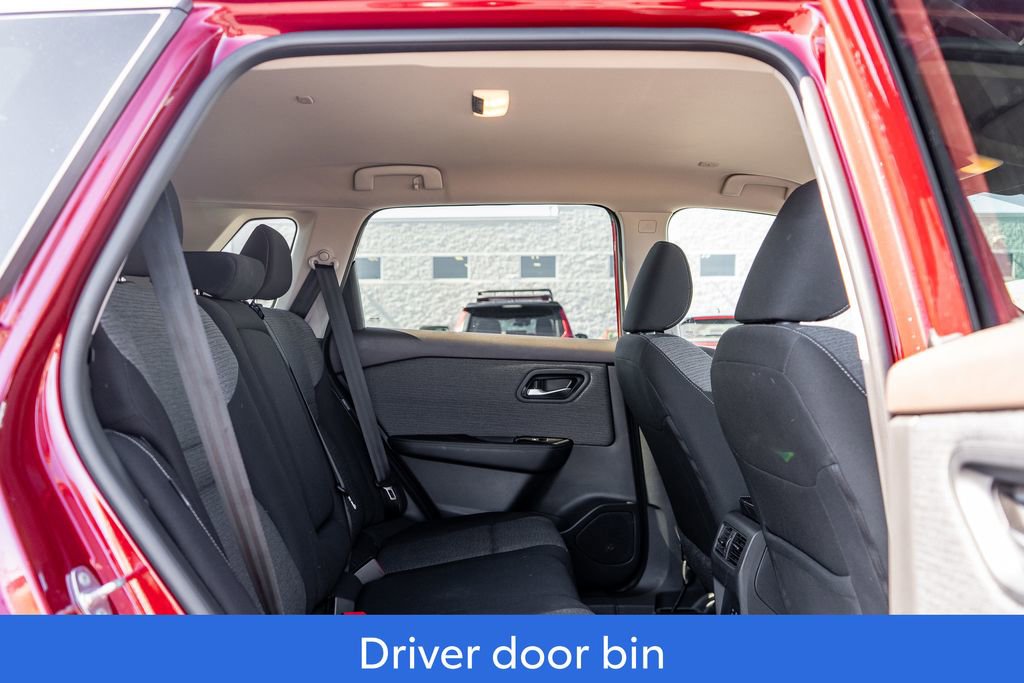 Used 2023 Nissan Rogue SV image 13