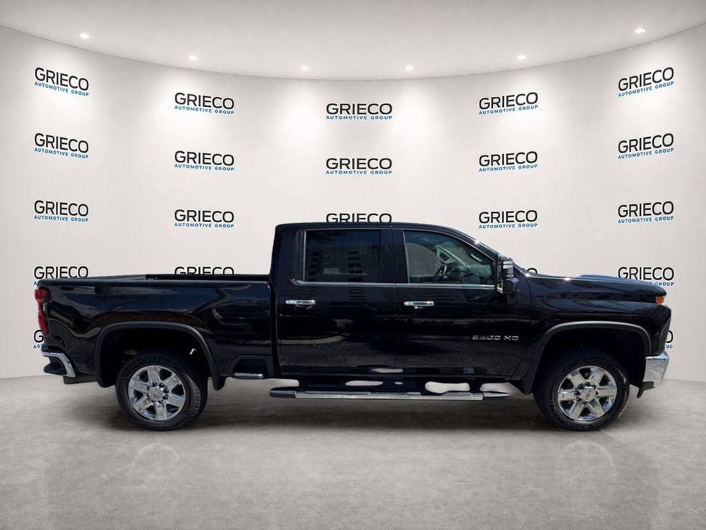 Used 2022 Chevrolet Silverado 2500 LTZ w/ LTZ Convenience Package RWD image 8