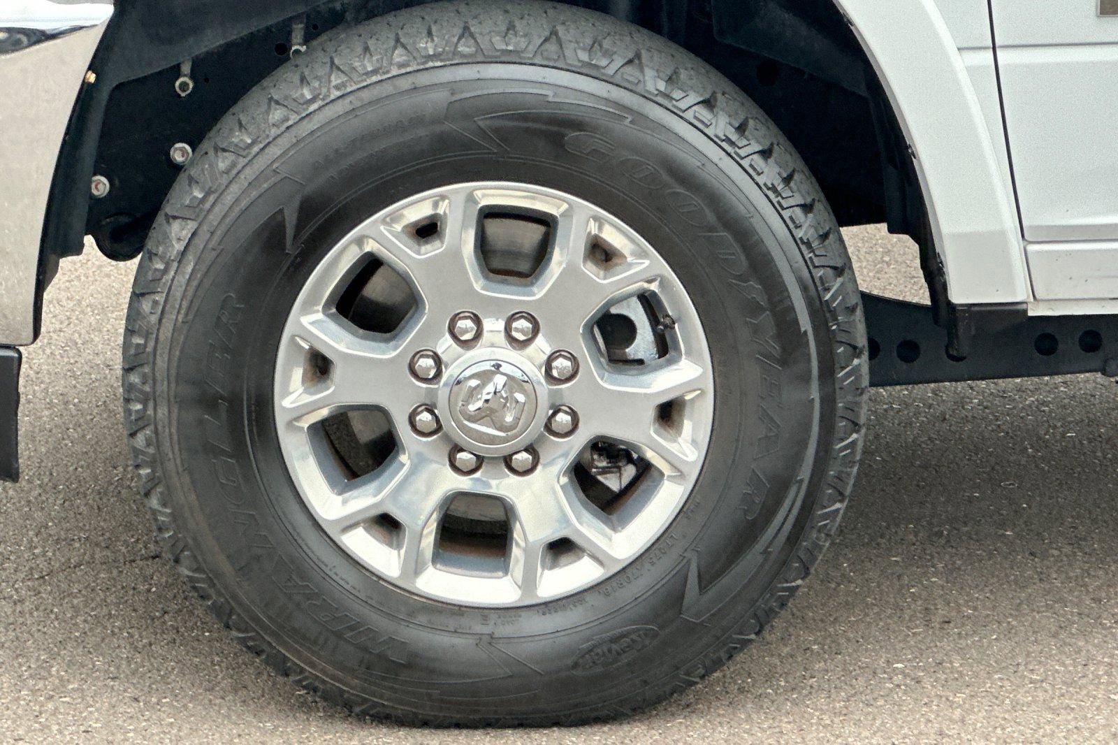 Used 2020 RAM 2500 Laramie image 24