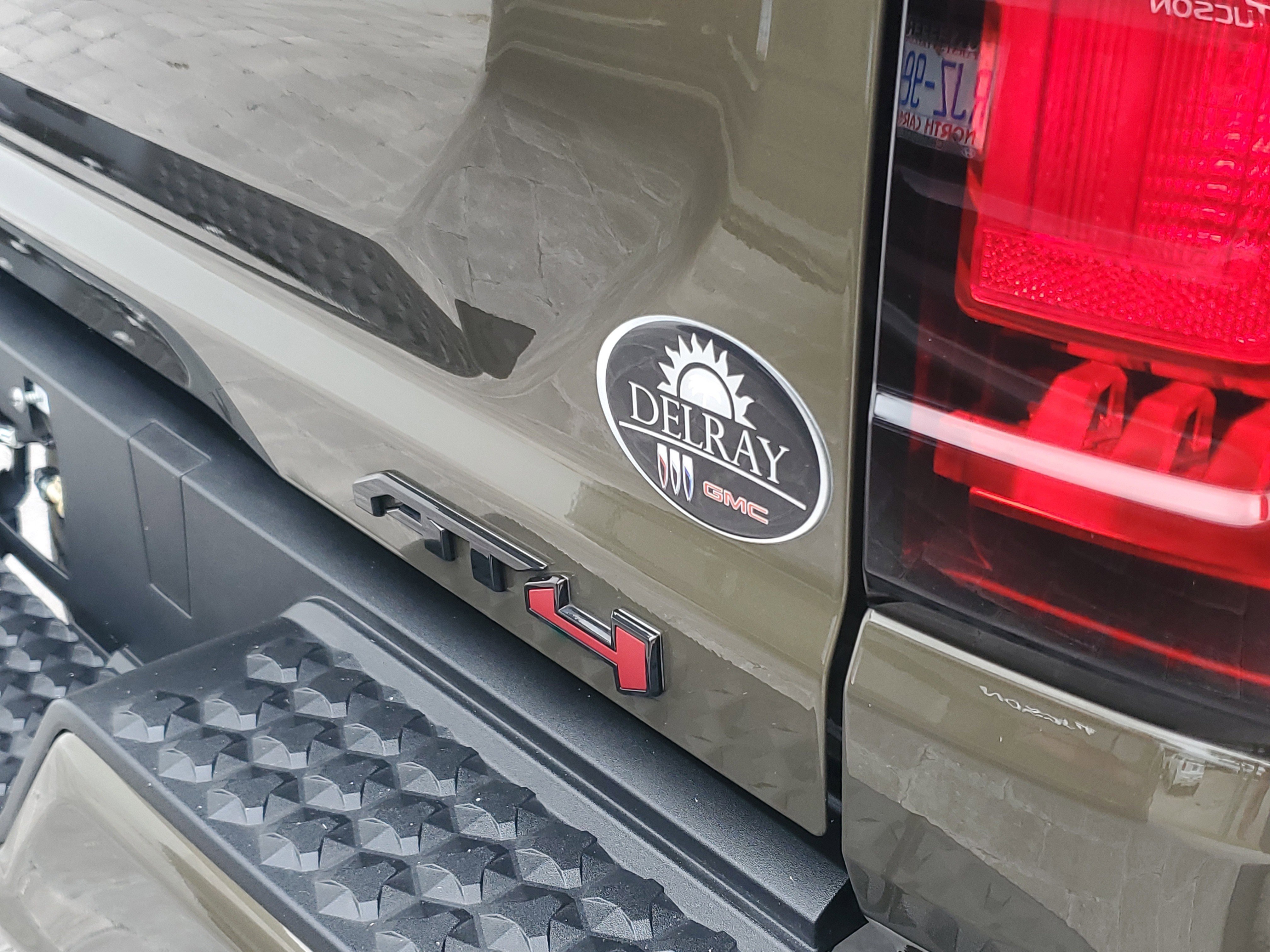 Used 2024 GMC Canyon AT4 w/ LPO, Off Road Lift Package image 7